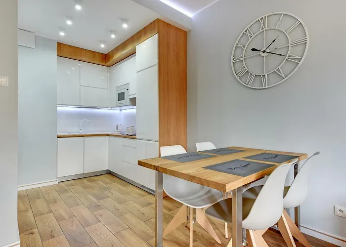 The Courtyard By Nadmorski Dwor * 그단스크